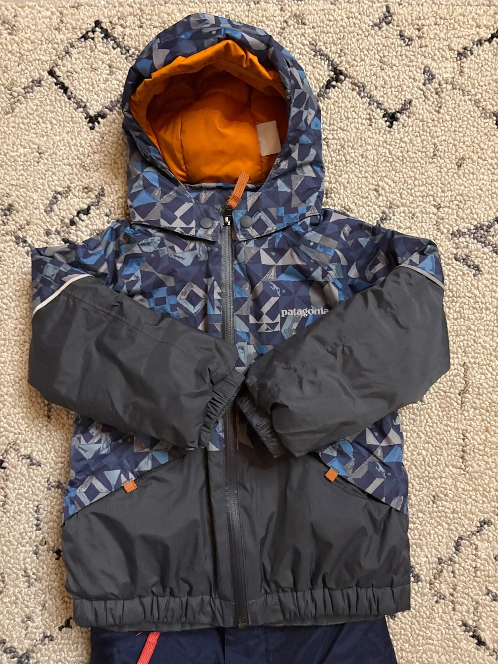 Patagonia Kids Snow Jacket and Bib Set (3t)